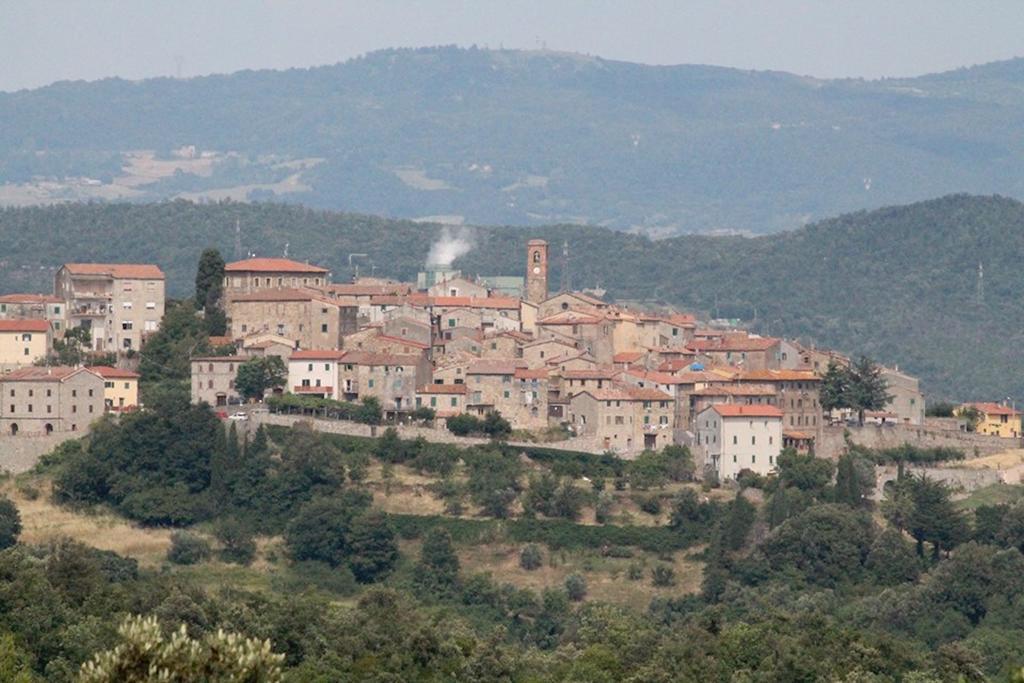 Casa Vacanze In Borgo Monteverdi Marittimo Eksteriør billede