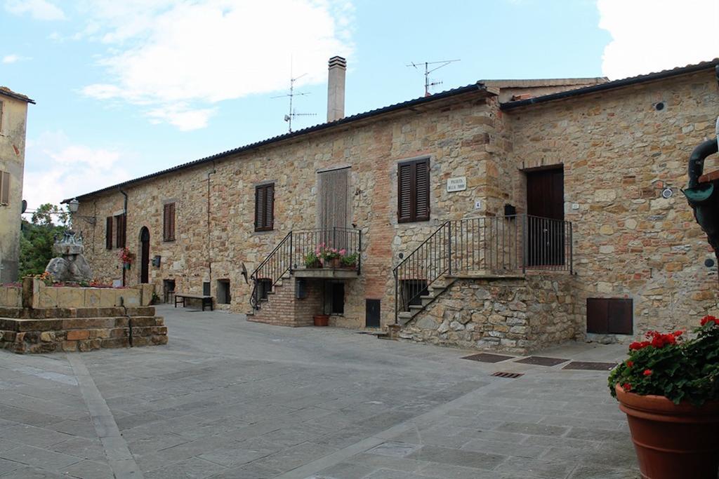 Casa Vacanze In Borgo Monteverdi Marittimo Eksteriør billede