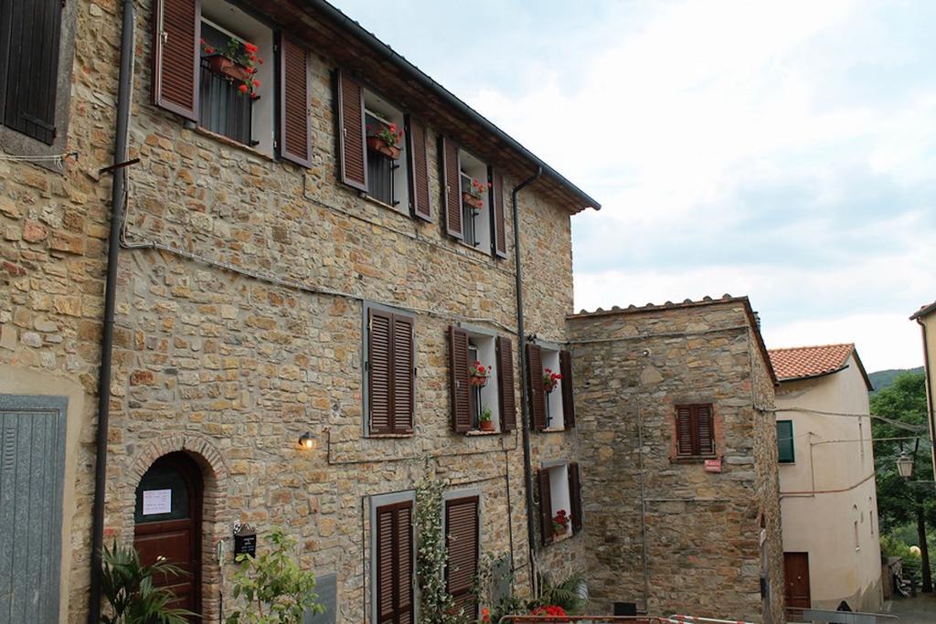 Casa Vacanze In Borgo Monteverdi Marittimo Eksteriør billede