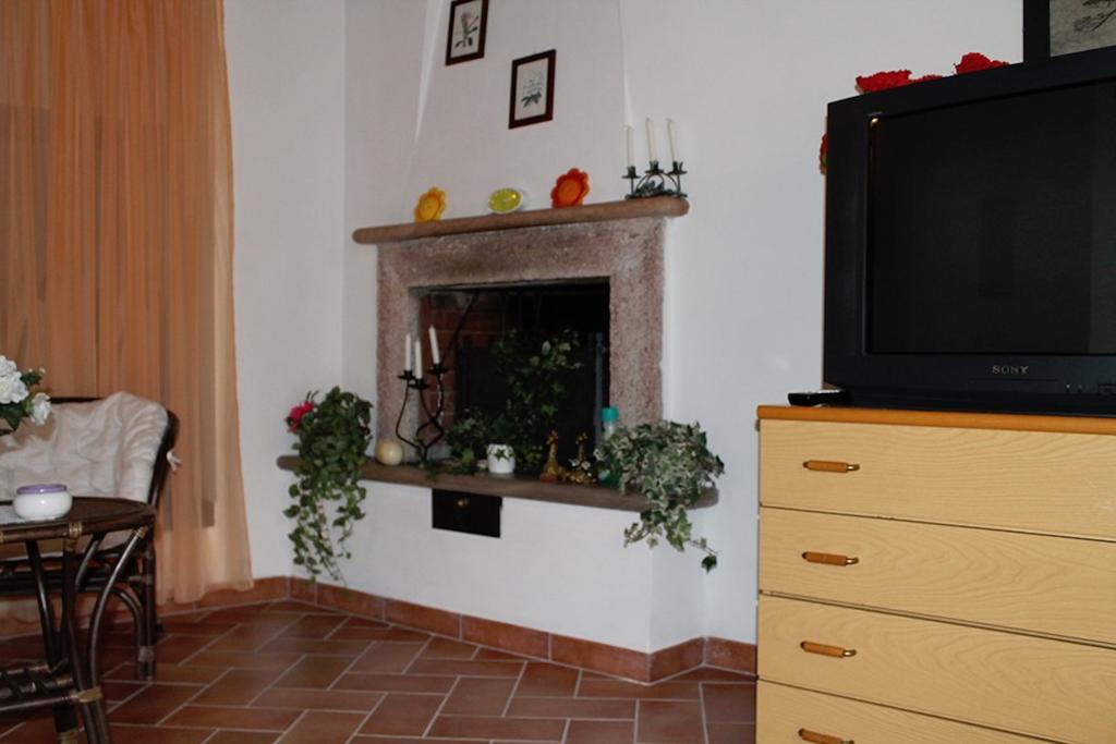 Casa Vacanze In Borgo Monteverdi Marittimo Eksteriør billede