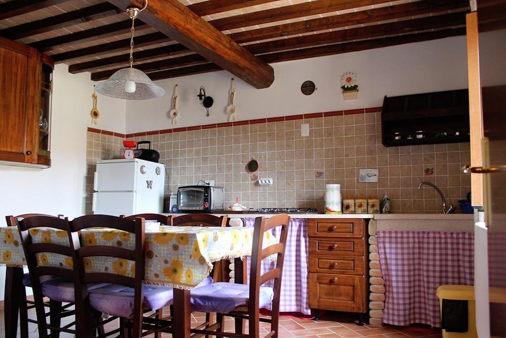 Casa Vacanze In Borgo Monteverdi Marittimo Eksteriør billede